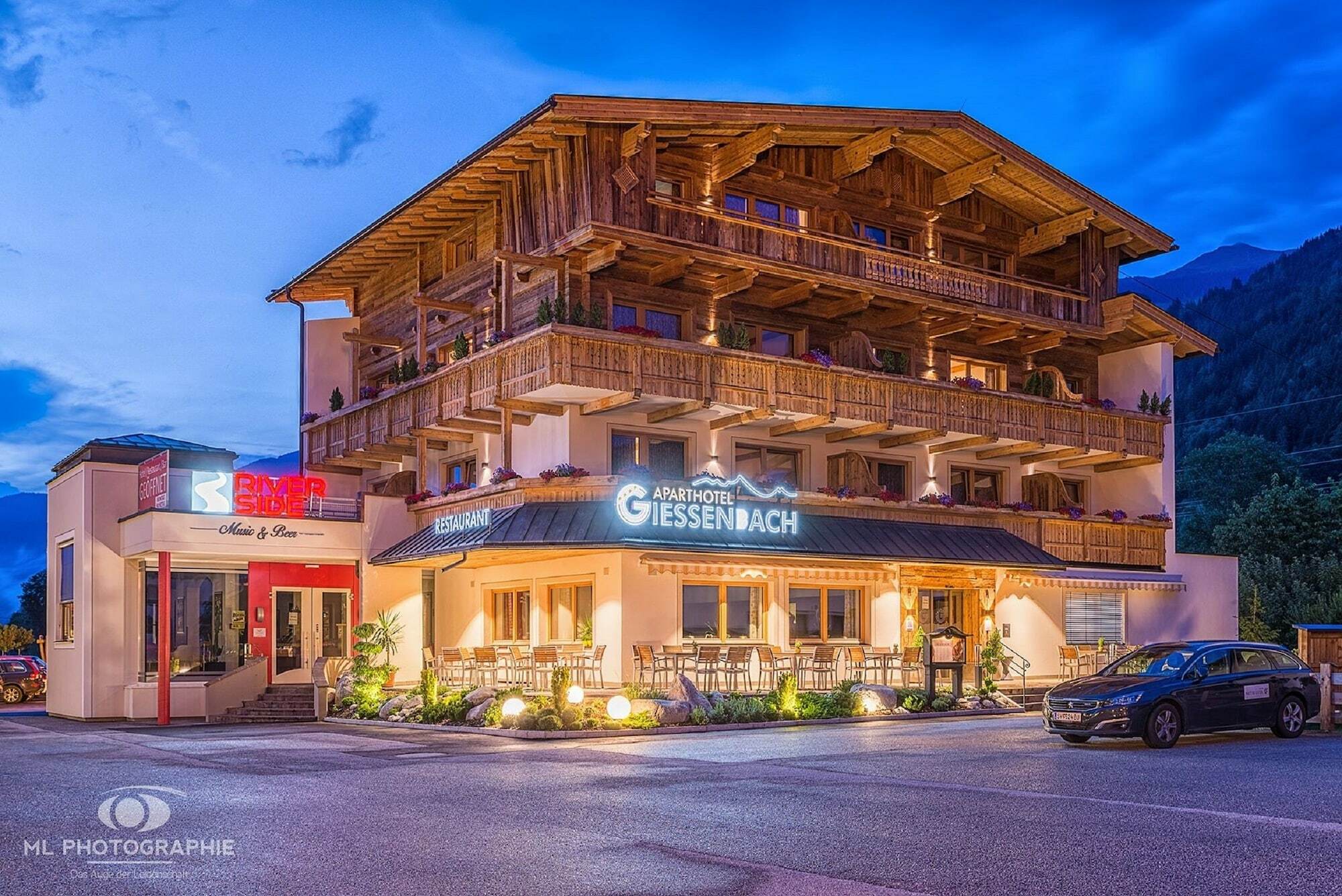 Hotel Giessenbach Fügen Exteriör bild